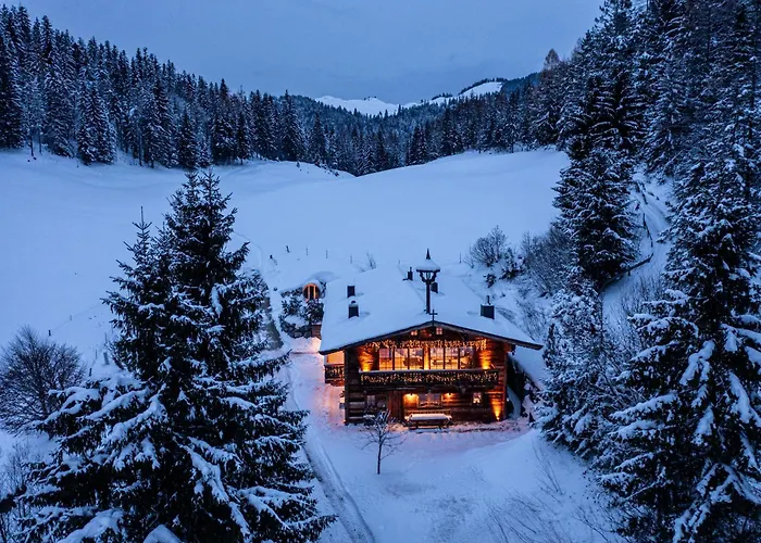 Chaletwk - Luxury Old Wood Mountain Chalet In A Sunny Secluded Location With Gym, Sauna & Whirlpool