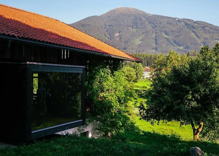 Lansersee Lake Chalet